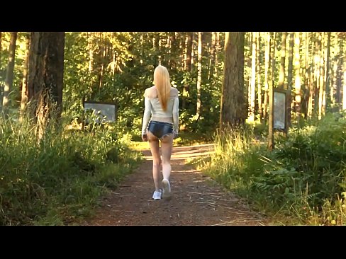 ❤️ Smuk kvinde bevæger sig langsomt, ikke nøgen video ☑ Fucking at da.xxx050890.ru ☑